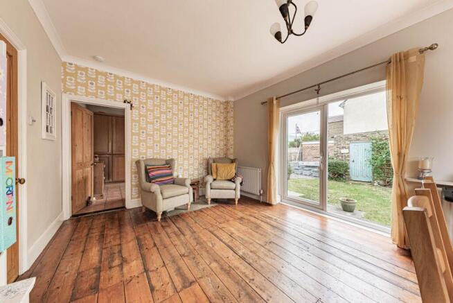 Living Room (3)