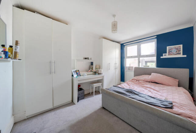 1332401-4-689f392...