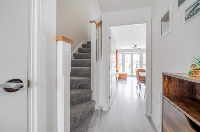3 bed Semi-Detached for sale Image 4