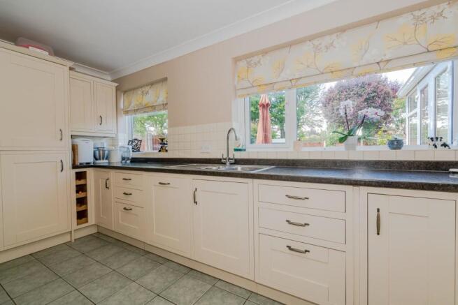 1, Salisbury Close, Lichfield, Staffordshire, WS13