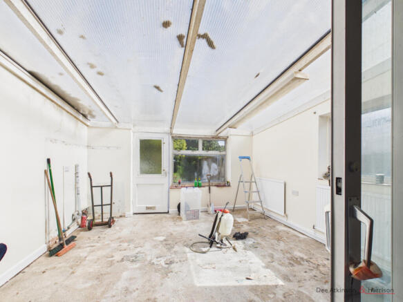 2 bed Bungalow for sale Image 9