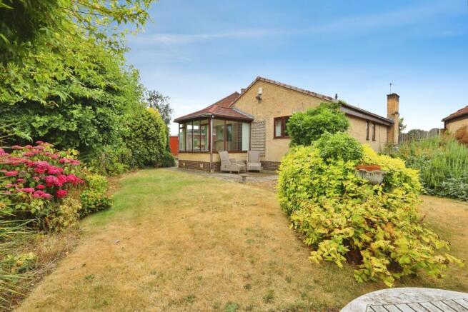 3 bed Detached Bungalow for sale Image 4