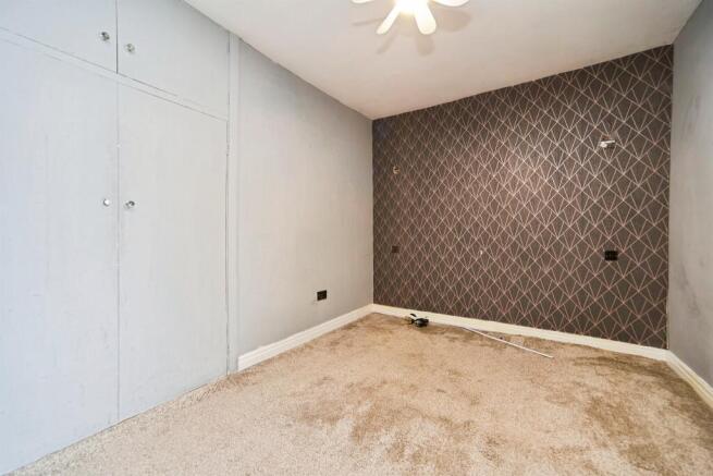 3 bed Semi-Detached for sale Image 10