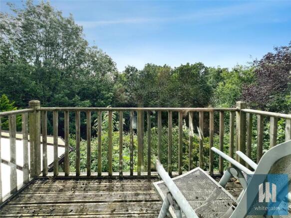 4 bed Detached for sale Image 5