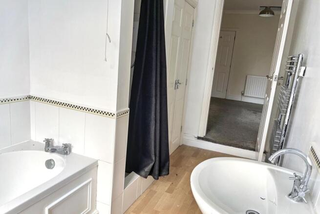 2 bed Terraced for sale Image 7
