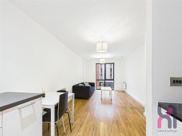 14 Plaza Boulevard, Liverpool, L8 photo 5