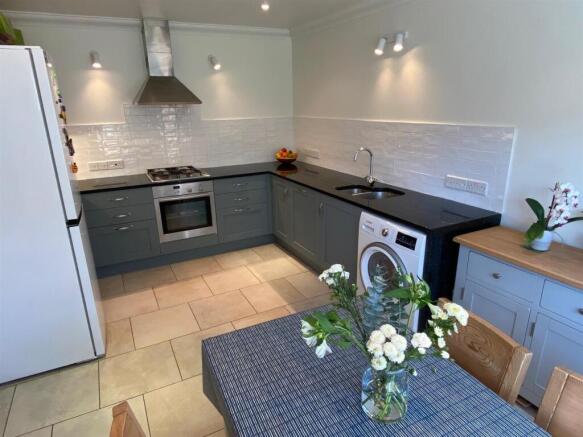 15 Church Rd new kitchen photo's 3.4.25 2.jpg