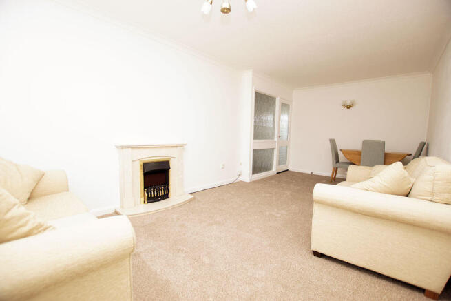 Hiller Walk, Lee-On-The-Solent, PO13 photo 4