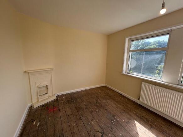3 bed Semi-Detached to rent Image 11