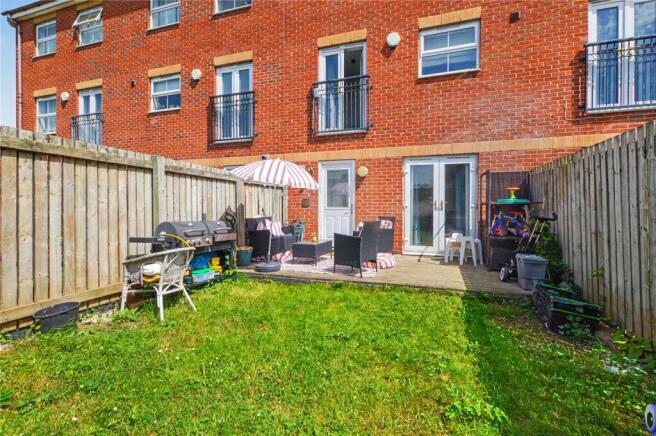 4 bed Town House for sale Image 8