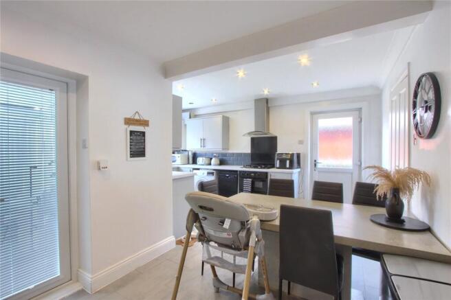 3 bed Semi-Detached for sale Image 7