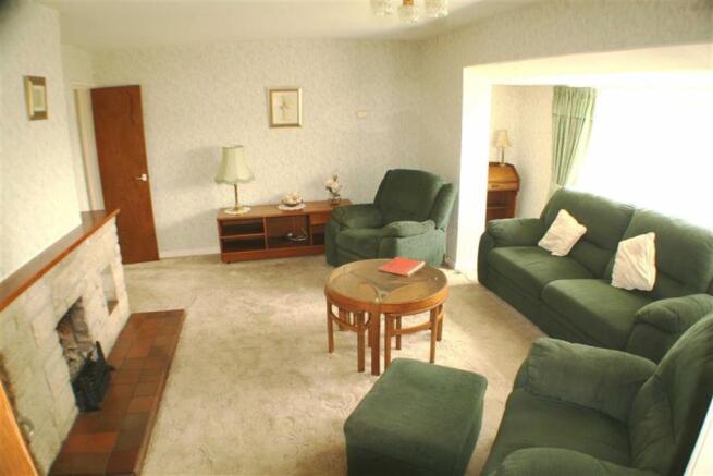 LOUNGE: