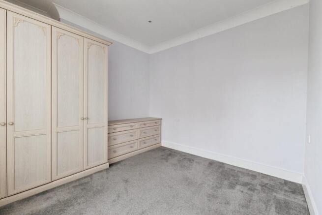 3 bed Apartment for sale Image 12