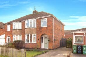 8, Whitestone Drive, Huntington, York YO31 9HZ