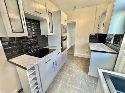 Haunchwood Road, Nuneaton, CV10