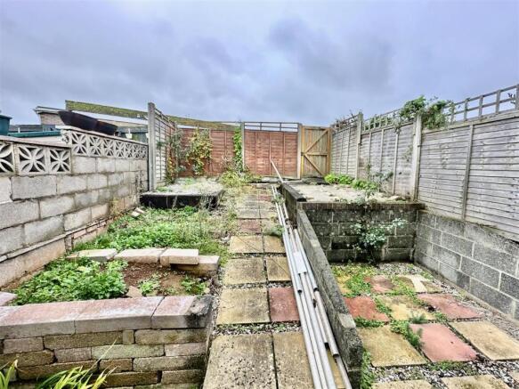 Northfields Lane - 3.jpg