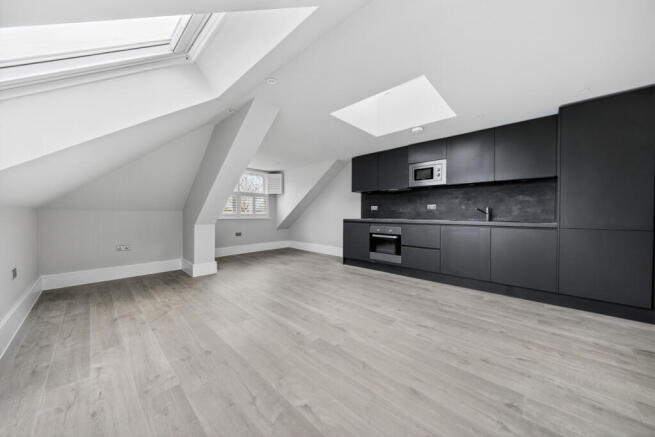 1435105-12-69c3f9...