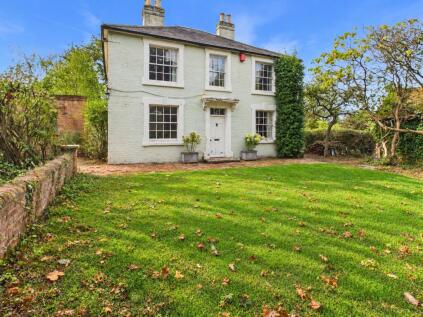 Hawthorn Hill, Ascot Road, Nr Maidenhead, Berkshire, SL6