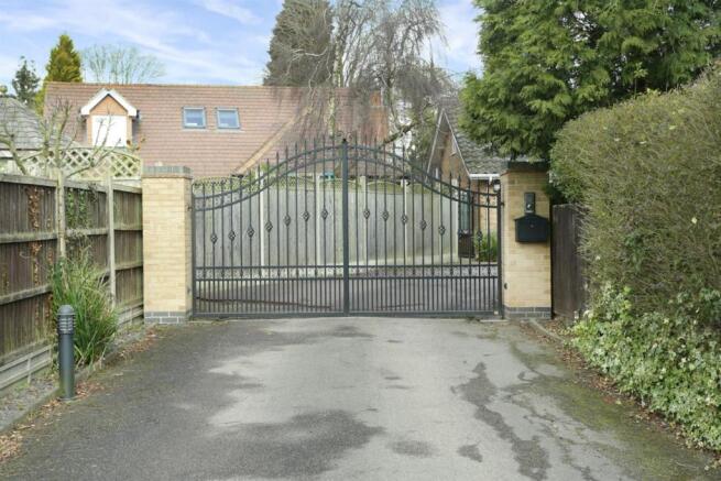 gates.JPG