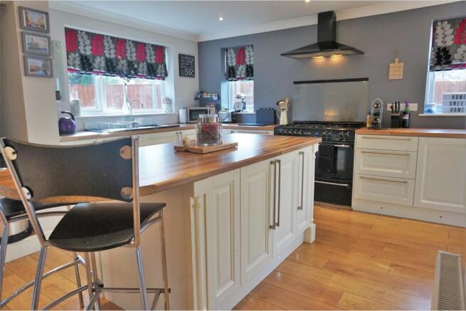 Kitchen / Breakfast