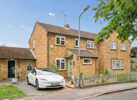 40, Sandygate Close, Marlow SL7 3BB