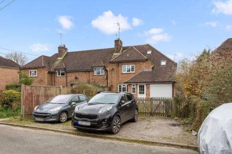 Rixons Close, Horsted Keynes, RH17