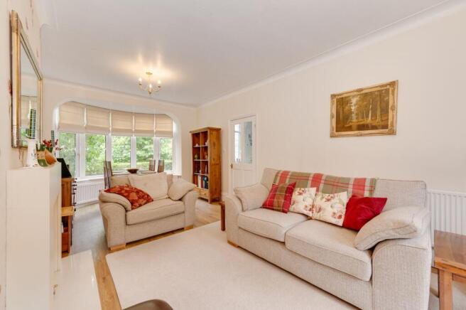 3 bed Semi-Detached for sale Image 7
