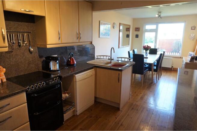 Kitchen / Breakfast