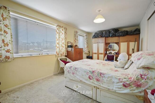 Bedroom 1.jpg