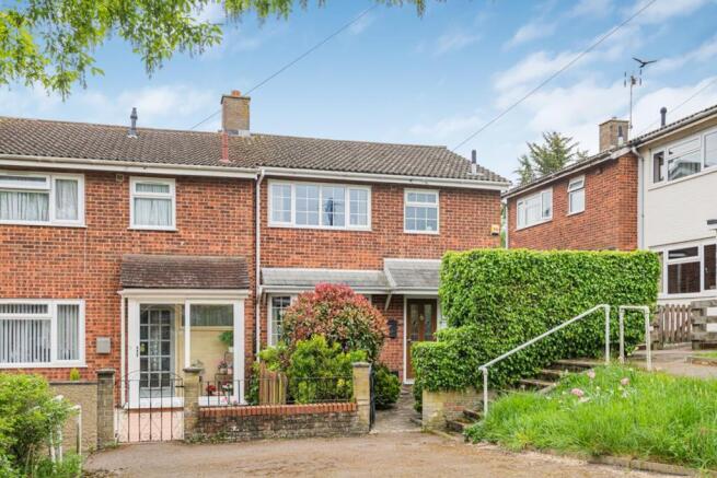 3-bed semi-detached on Great Innings South, Watton At Stone, SG14, £435,000