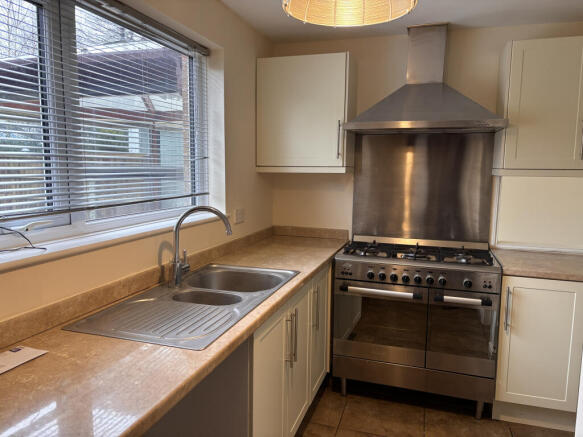 Kitchen (1)