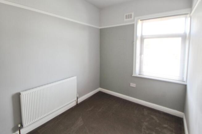 3 bed Terraced for sale Image 11