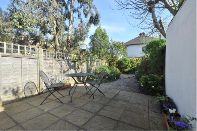 6 GARDEN