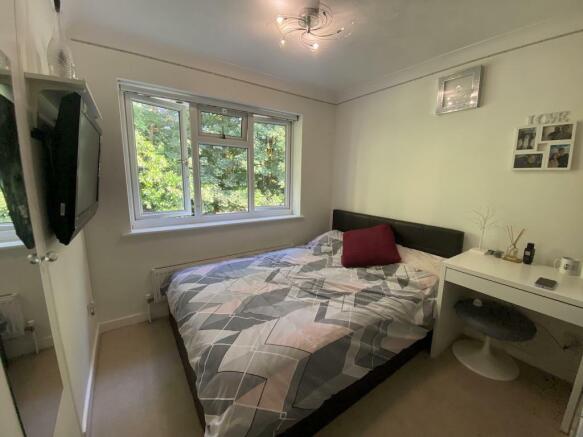17 - Bedroom 2.jpg