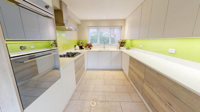 4 bed Detached for sale Image 5