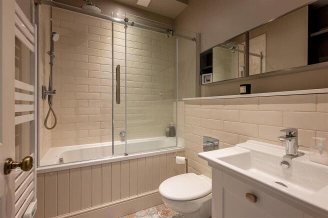 2 bed Apartment for sale Image 9