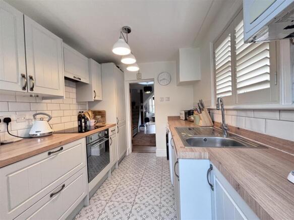 Victoria kitchen 2.jpg