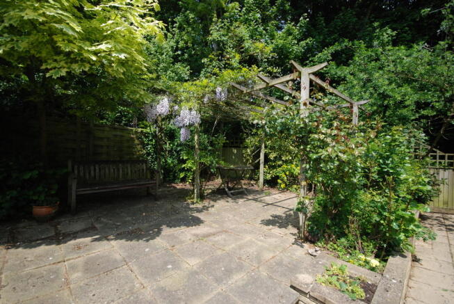 Photo 10