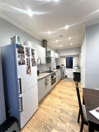 An Extremely Spacious Self - Contained, Ground Fl