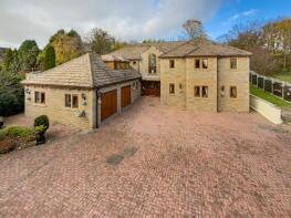 12, Birkby Brow Crescent, Birstall, Batley WF17 0RS