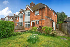 6, Duncombe Road, Godalming GU7 1SF