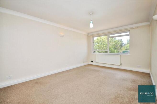 Sunbury Court, Manor Road, Barnet, EN5 photo 4