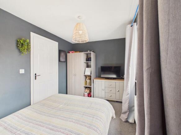 3 bed Terraced for sale Image 12