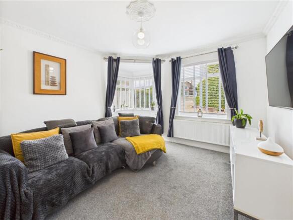 4 bed Detached for sale Image 4