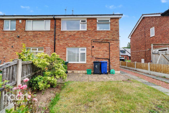 3 bed Semi-Detached for sale Image 4