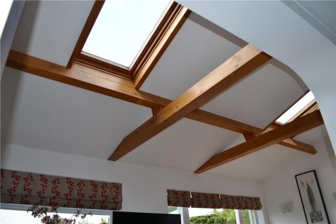 Beams to Lounge