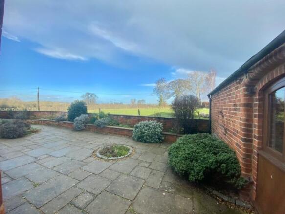 2 bed barn conversion to let shipston on stour