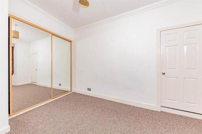 4 Grays Lane Dundee Reshoot-1.JPG