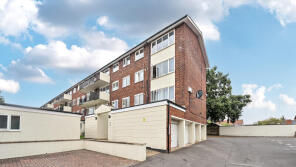Flat 77 Hemingway House, Lizmans Court, Silkdale Close, Oxford OX4 2HG