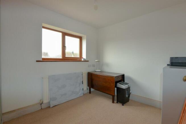 Bedroom4 1.jpg